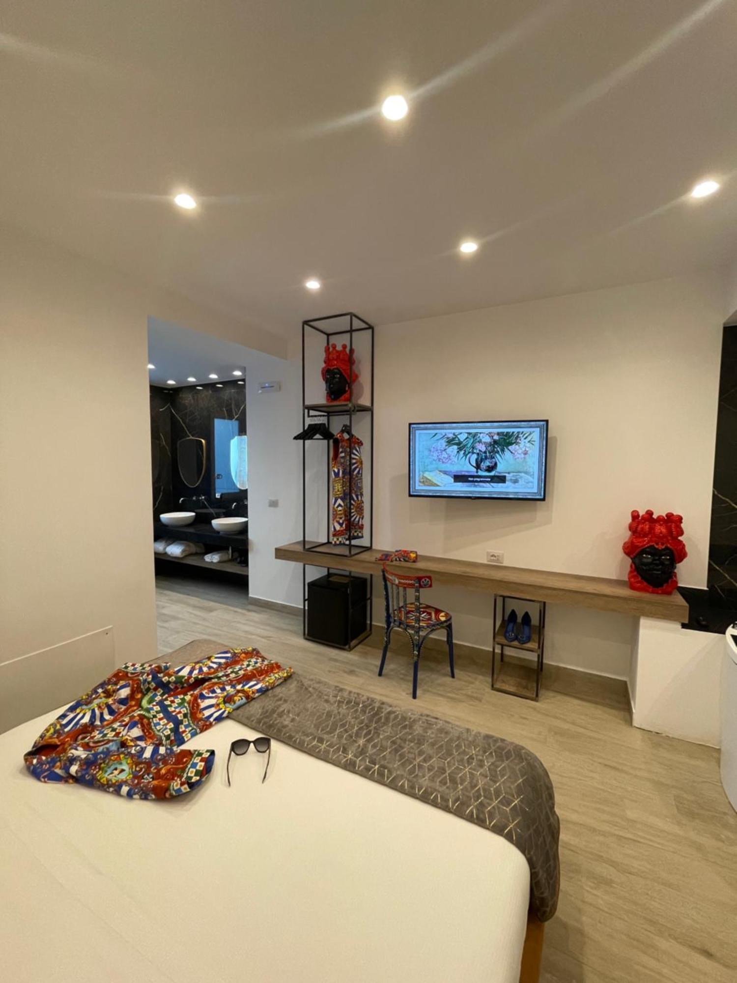 Namuri Luxury Rooms Таорміна Екстер'єр фото